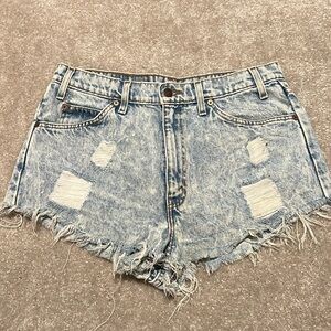 Urban Renewal Orange Tag Levi’s Vintage Shorts Size 34 (Size6/8)